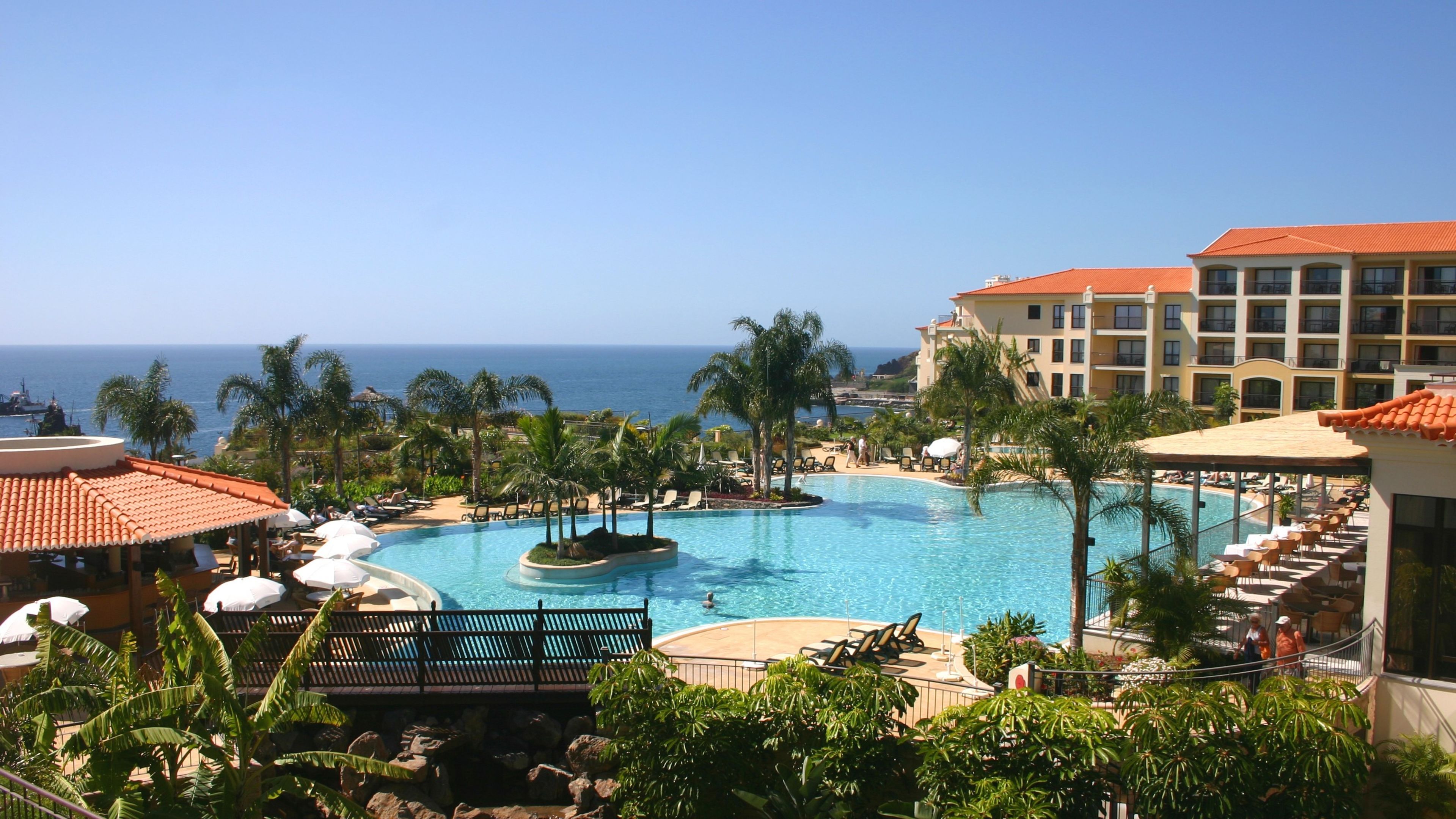 Porto Mare (Porto Bay)