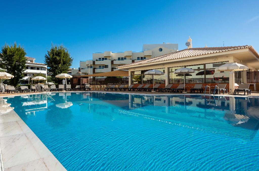 Oceanus Aparthotel